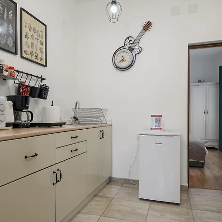 Appartement White House- Oaza Urbana Cu Gradina Privata