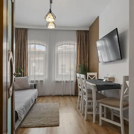 Casa Alba- Oaza Urbana Cu Gradina Privata Διαμέρισμα *