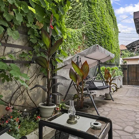 Casa Alba- Oaza Urbana Cu Gradina Privata Διαμέρισμα Βουκουρέστι